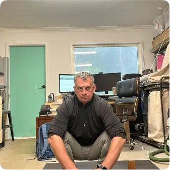 Former student — primal squat in home office